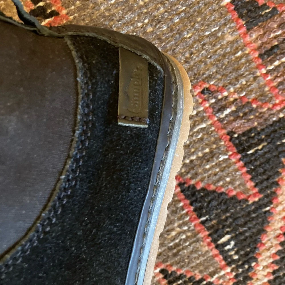 Simple Men's Dark Navy Suede Chukka Boots